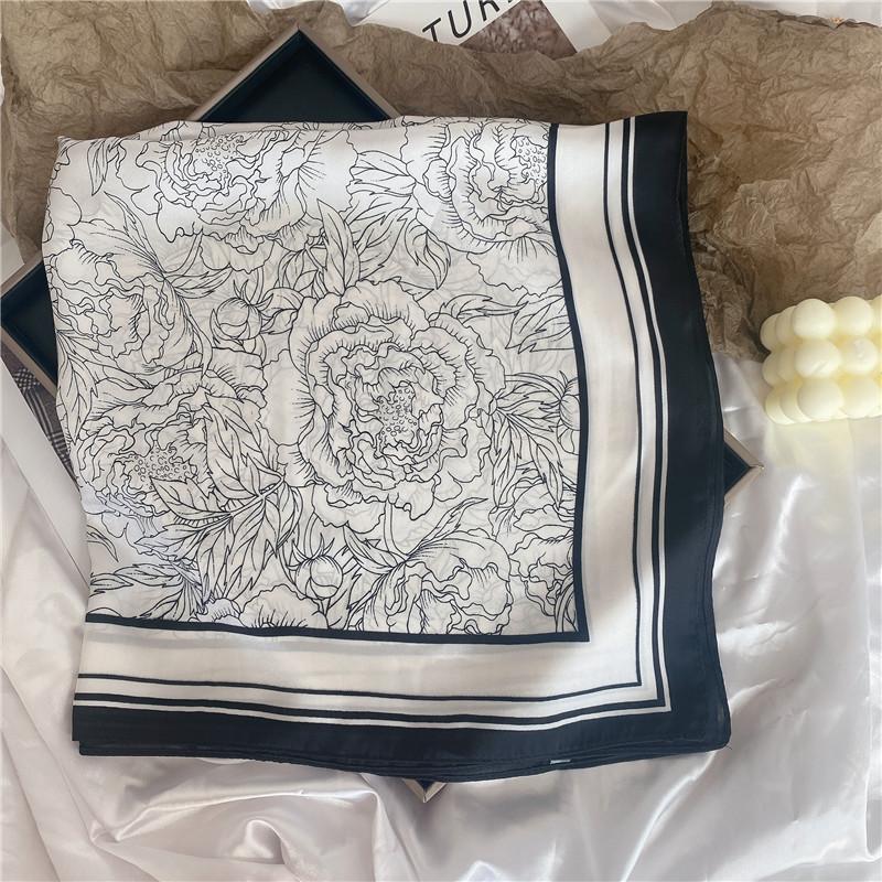 Luxury Desig Cashew Print Square Scarf Women’s Summer Breathable Silk Bandanna Luxury Female Neckerchief Fashion Hijab Gift 70cm