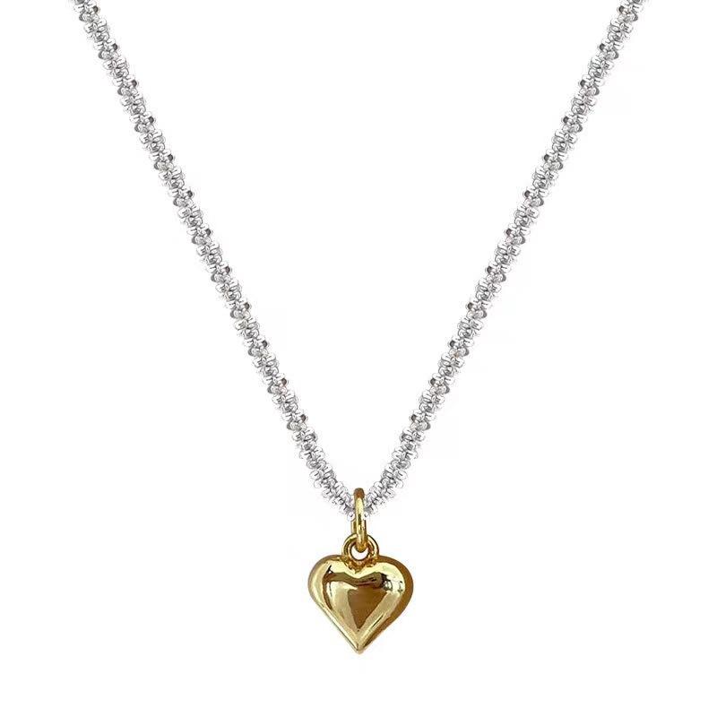 Sparkling Love Necklace Women's Light Luxury Korean Version Super Flash Gypsy Heart-shaped Stainless Steel Collarbone Chain