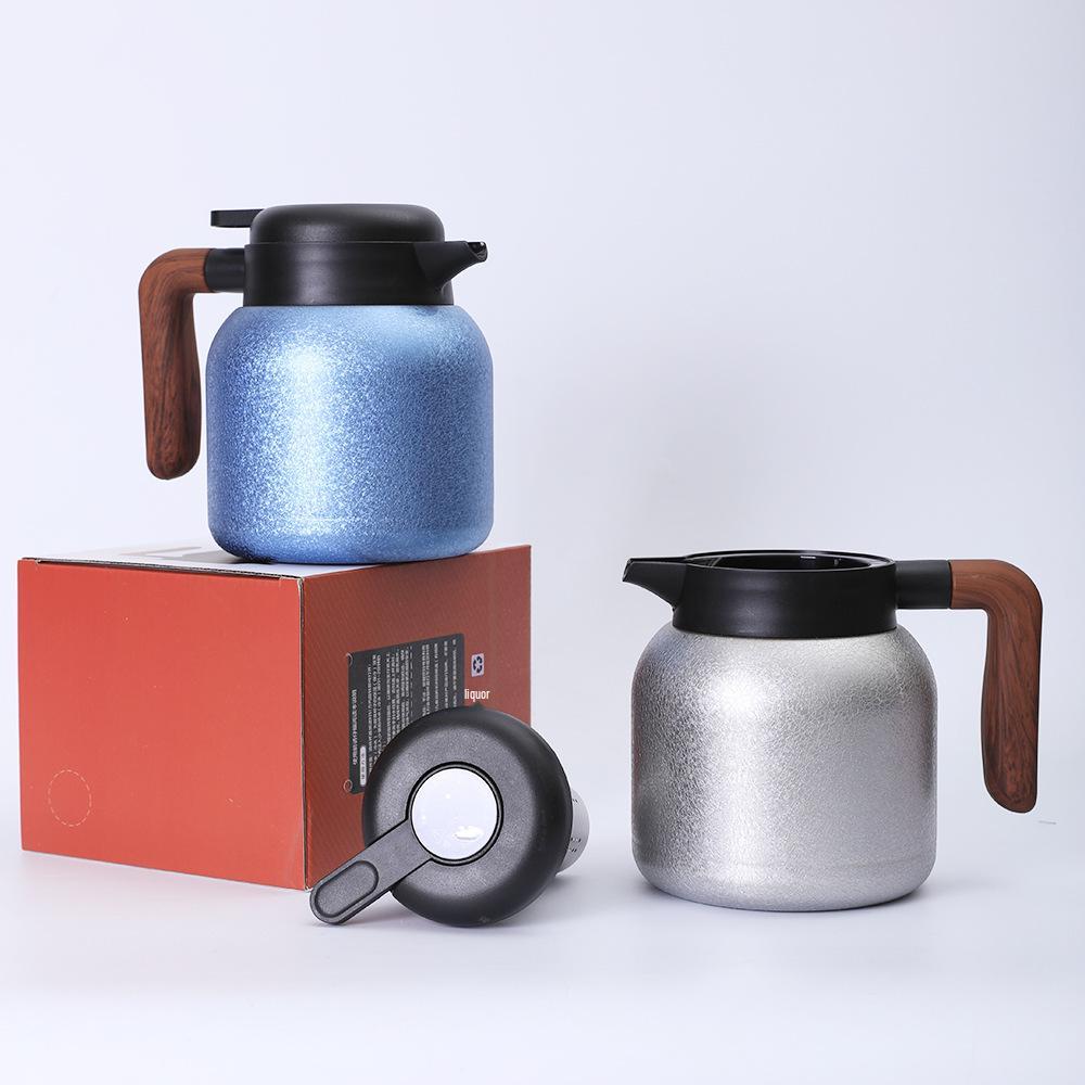 Large Capacity Titanium-Plated Teapot with Handle and Smart Temperature Display