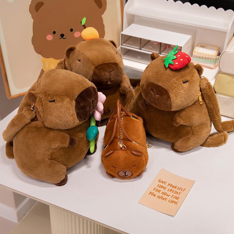 Muñeco de Peluche de Capibara Lindo de Dibujos Animados de 30 cm Mochila Fruta Fresa Naranja Flor Capibara Peluche Bolso Decoración del Hogar Regalo Para Niños