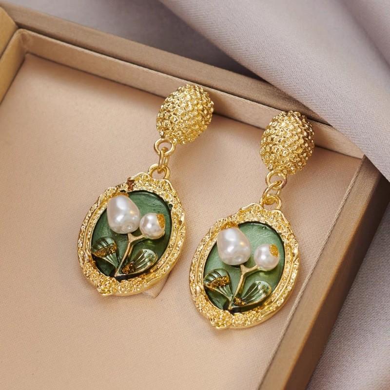 Pair of Earrings for Women - Ear Jewelry for Daily Wear