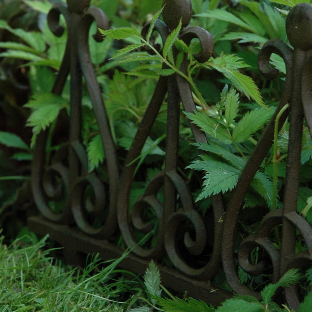 Cast Iron Garden Fence In Style