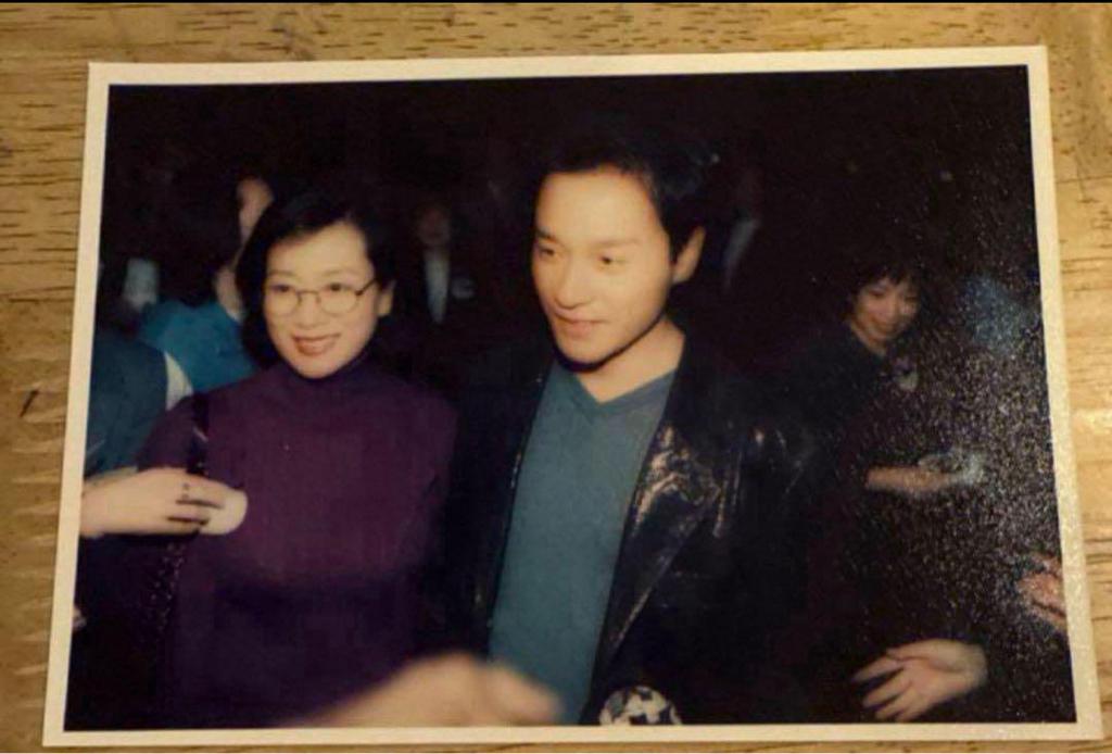 [USED] Valuable Leslie Cheung - Valuable CD Bird Language Flower Fragrance Music Selection + Rare Photo Set