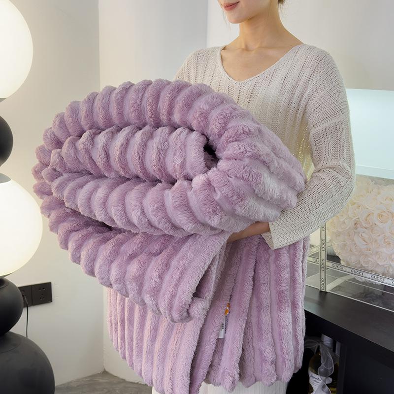 Luxurious Ribbed Flannel Blanket with Imitation Rabbit Fur