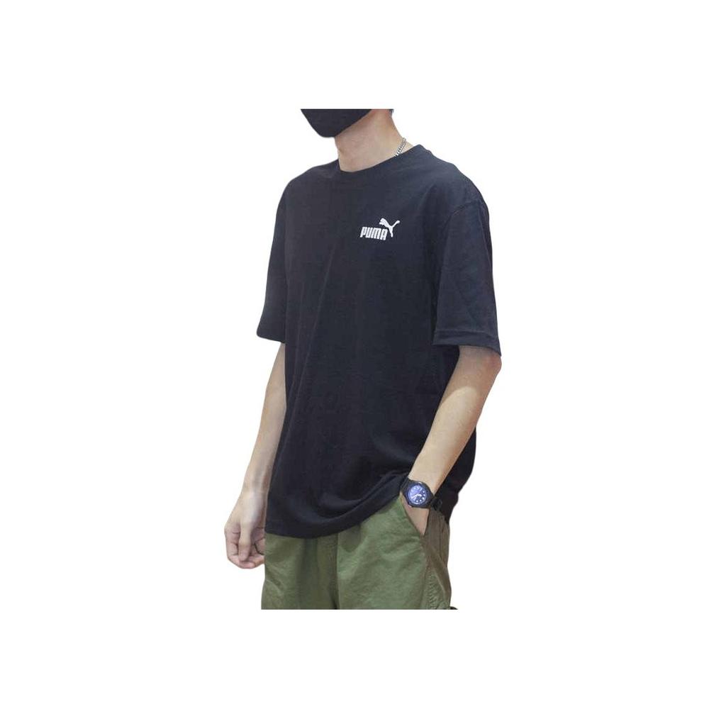 PUMA Ess+ Relaxed Tee With Logo Print Men Tops Black 849529-01
