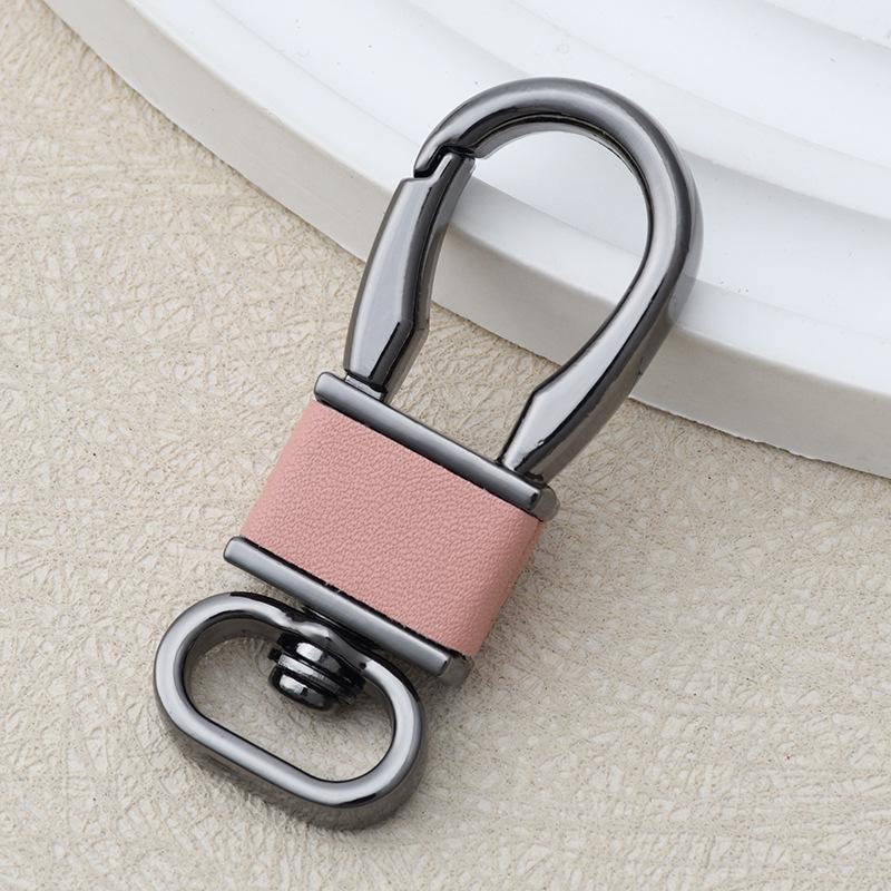 Breloc din piele în culoarea macaron cu cataramă de talie - Accesoriu auto personalizat și cadou mic