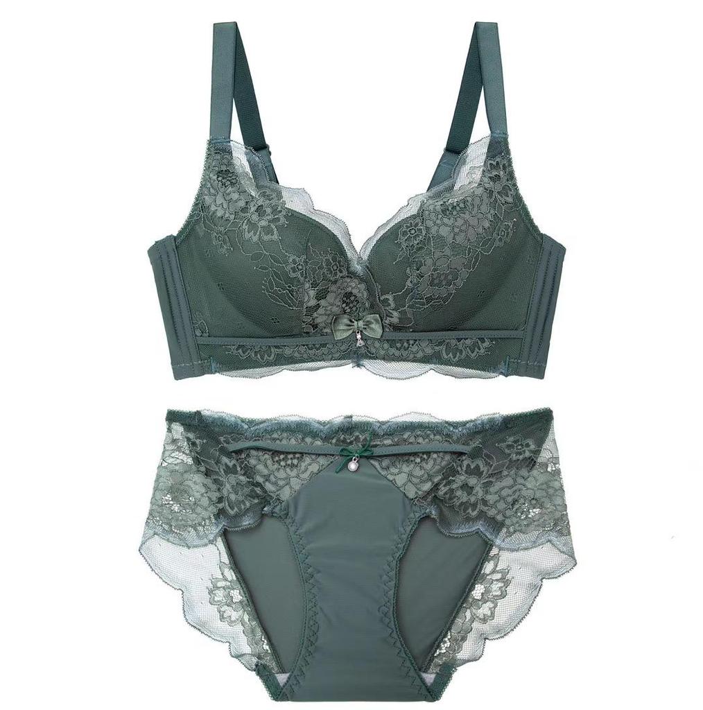 Elegant Lace Push-Up Bra Set: Seamless, Wire-Free Shaping, Side Support, Perfect for Small Busts.