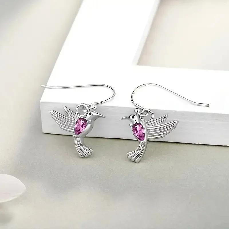 

European and American Retro Bird Earrings, Women s Fashionable Animals, Hummingbird Cute Mini Ear Hooks, Women
