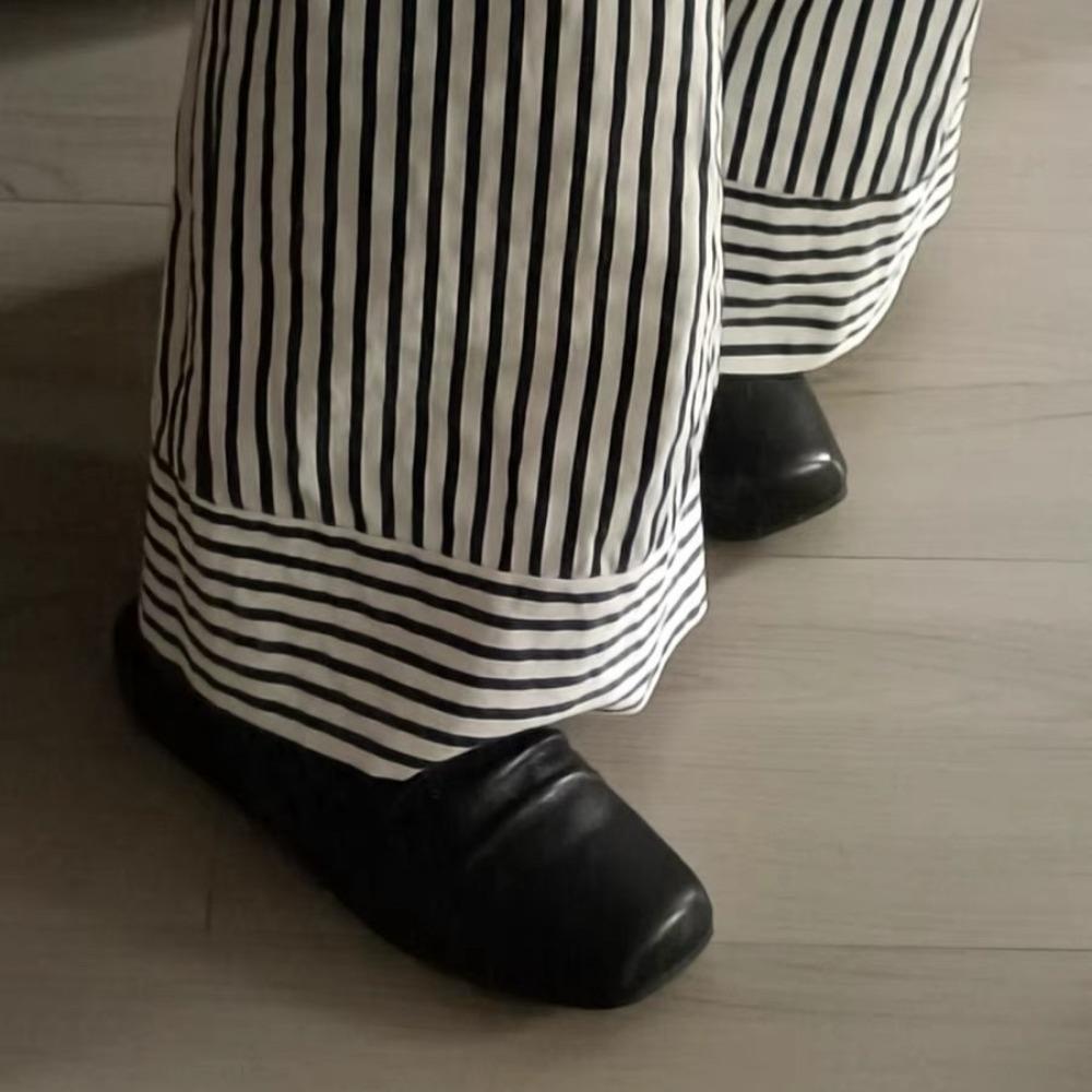 Leather Pleated Toe Cap Semi Slippers for Women 2025 Spring and Summer Square Toe Flat Bottomed Small Leather Shoes Single Shoes