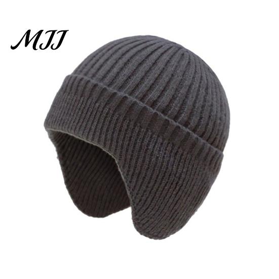 Warm Hat for Outdoors Knitted with Ear Flaps, Unisex Winter Beanies, Thickened Beanies Men And Women Stretchy Windproof Skiing Cycling