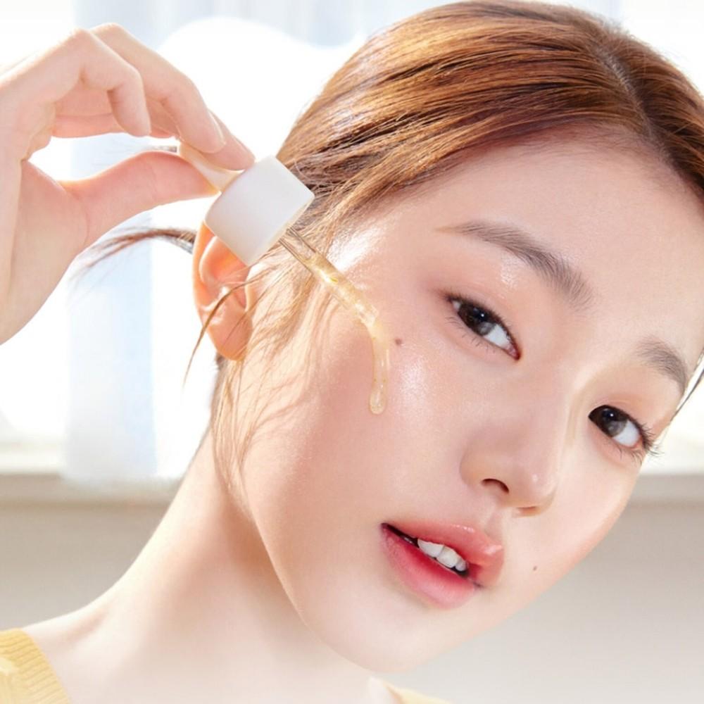 INNISFREE Vitamin C Green Tea Enzyme Brightening Serum 30ml