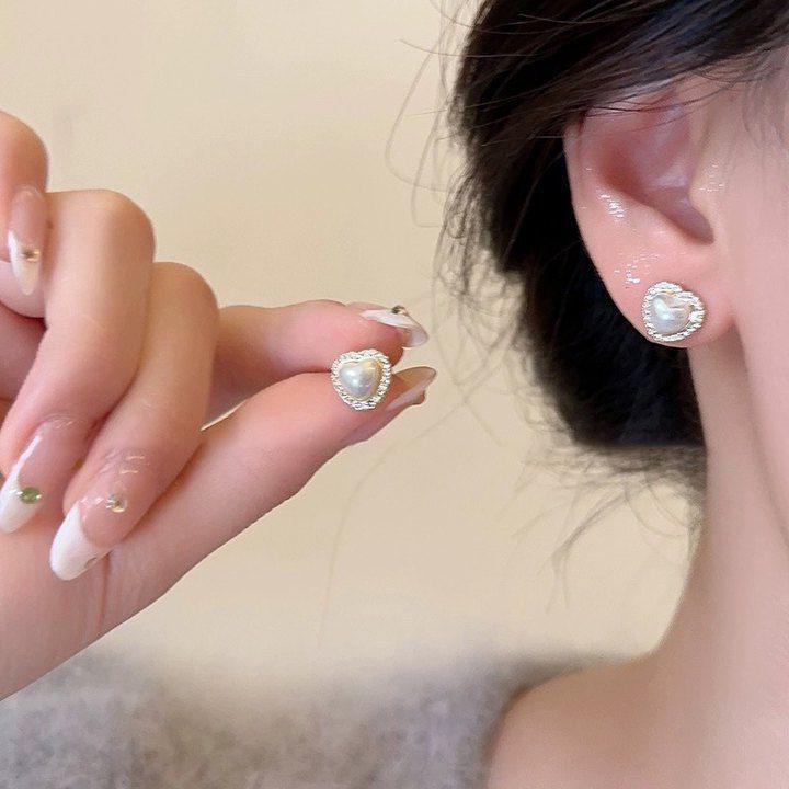 Koreanischer Stil Nicht-Piercing Ohrclip mit langem Quaste, Perlmutt Schmetterlings Design für Damen - High-End, Coole Mode.