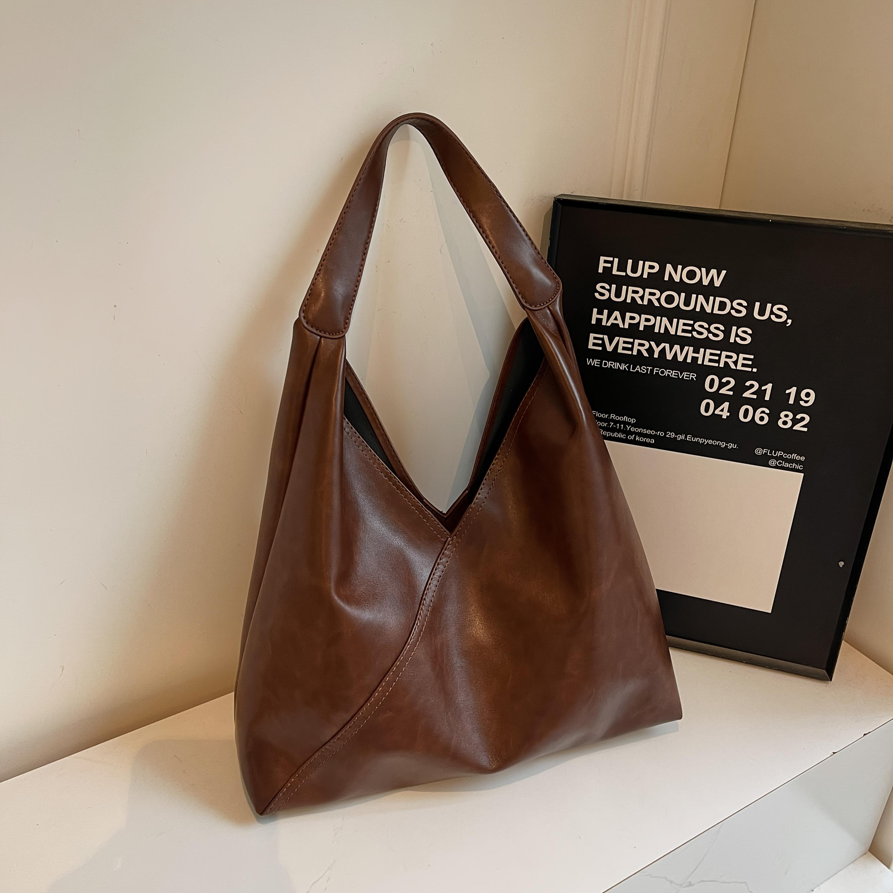 

Большая вместительная сумка-тоут для женщин — просторная, универсальная и стильная, с магнитной застежкой, из прочного полиуретанового материала, с подкладкой из полиэстера