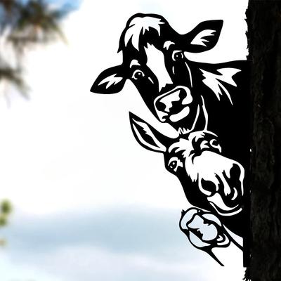 Verspielte Kuh & Ente Eisensilhouette - Verschönern Sie Ihren Garten mit diesem entzückenden Zaunornament. Perfekt für Gartenparty-Dekoration