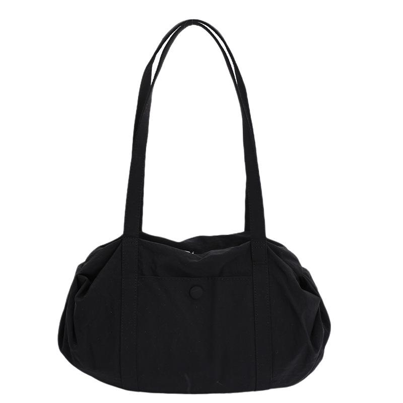 

Large capacity women s shoulder bag 2025 new Korean version of the tide commuter tote bag leisure travel portable fitness bag чёрный