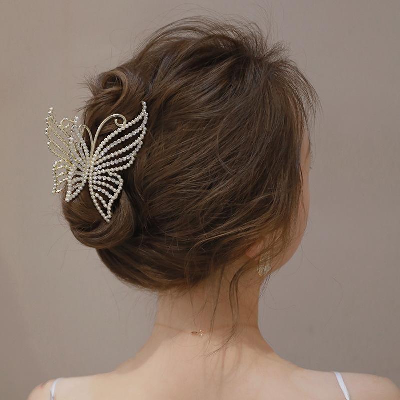 Exquisite Rhinestone Butterfly Hair Claw Clips for Women Elegant Pearl Hair Crab Barrette Headwear WOMAN HAIR CLIP Ponytail Clip