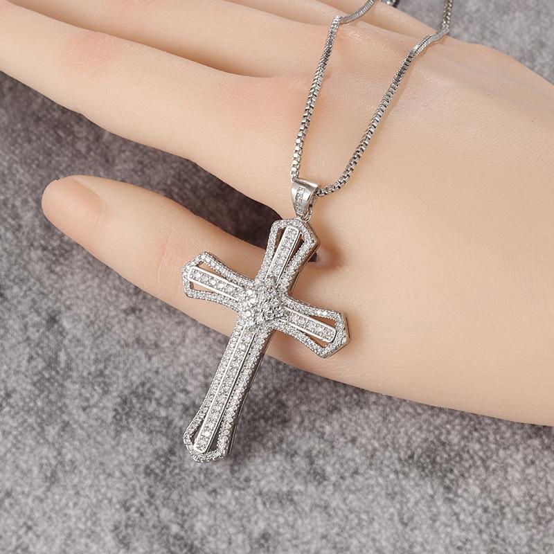 Stone Cross Style Fashionable Light Luxury Jewelry Pendant Necklace