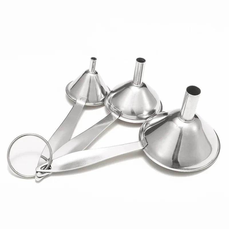 3 Stück/Set Trichter mit langem Griff Edelstahl Öl Flüssigkeitstrichter Set für Küche Flüssigkeit Gewürz Trockene Zutaten Filter Metalltrichter