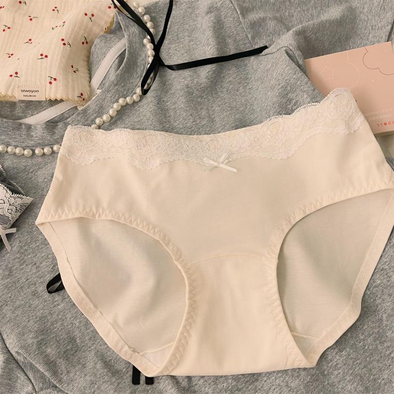 Women's Lace Edge Skin Friendly Mid-waist Extension Crotch Triangle Briefs