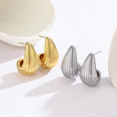 Light Luxury Retro Water Drop Hollow Geometric Striped Hollow Earrings Fashion Versatile Jewelry