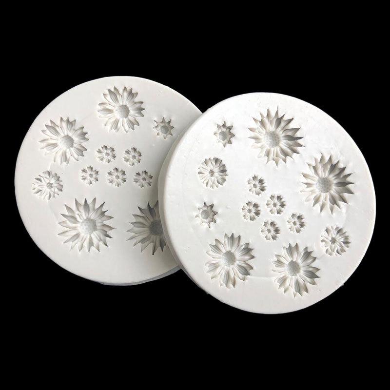 Daisy Wild Chrysanthemum Flower Shape Silicone Mold Baking Mold Cake Decorating