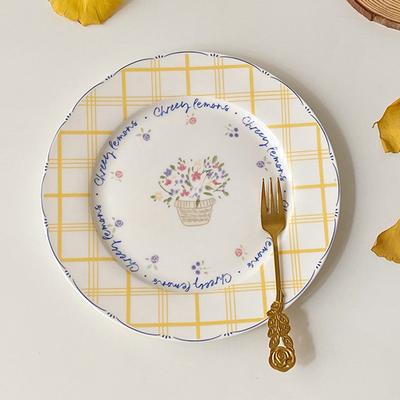INS Wind Korean Ceramic Flower Letter Plate, Yellow Checked Breakfast Plate, Creative Pastoral Style, Cute Girl Heart Home Plate