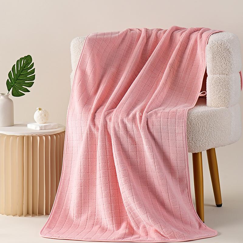 Coral Fleece Bath Towel, Thickened and Enlarged 90 * 170, Covering The Body. Adult Quick Drying and Absorbent Swimming Gift Bath Towel