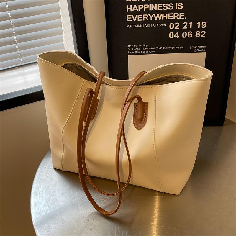 Tote bag new texture large capacity bag trendy shoulder bag women's fashion versatile underarm bag women's bag