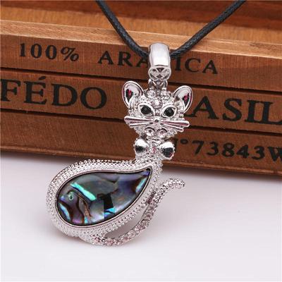 Abalone Shell Material Cute Cat Necklace Ornament Christmas New Year Birthday Gift Stylish Pendant
