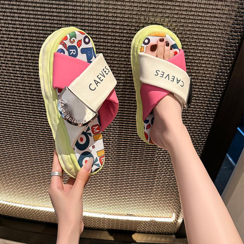 Beautiful Thick-soled Height-increasing Cool Slippers for Women's Summer Outer Wear Advanced Sense 2025 New Models with Skirts Going Out Seaside Bea
