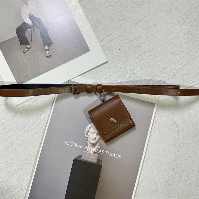 Korean-Style Retro Versatile High-End Red Belt with Small Waist Pouch—Trendy Elegant Minimalist Women’s Waist Chain