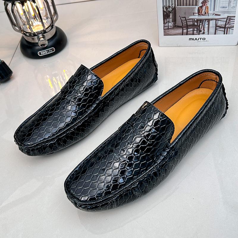 Fashion 2025 New Men Handmade Printed Beanie Shoes Fashion Soft Sole Casual Slip-On Comfort Lazy Loafers Shoes Brand Men's Driving Shoes