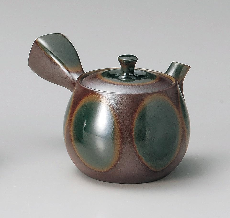 Sento Senga Pottery - A meticulously crafted, rounded-corner teapot that enhances the flavor of tea. Made in Japan, this Banko ware teapot features a