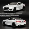 Model samochodu ze stopu BMW M8 w skali 1/32, Dźwięk i światło, Akcja sprężynowa, Zabawka do pokoju zabaw dla dzieci i przedmiot kolekcjonerski