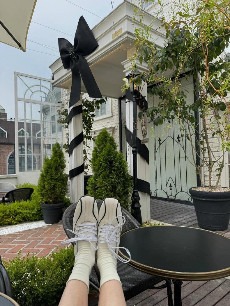 

Версия из коровьей кожи~ внутренняя высота увеличивающая кожа серебристые туфли Мэри Джейн на ремешке женские туфли на платформе балетки балетный стиль маленькие кожаные туфли 40