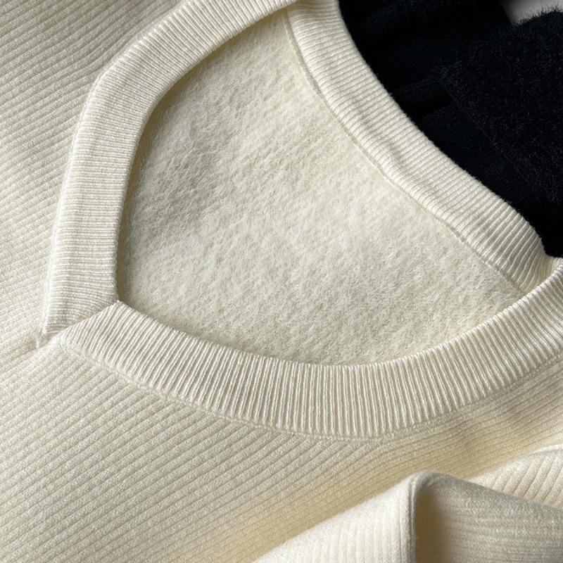 Neck Sweater Women's New Thickened Plush Bottoming Shirt In Autumn and Winter with an Integrated Plush White Top