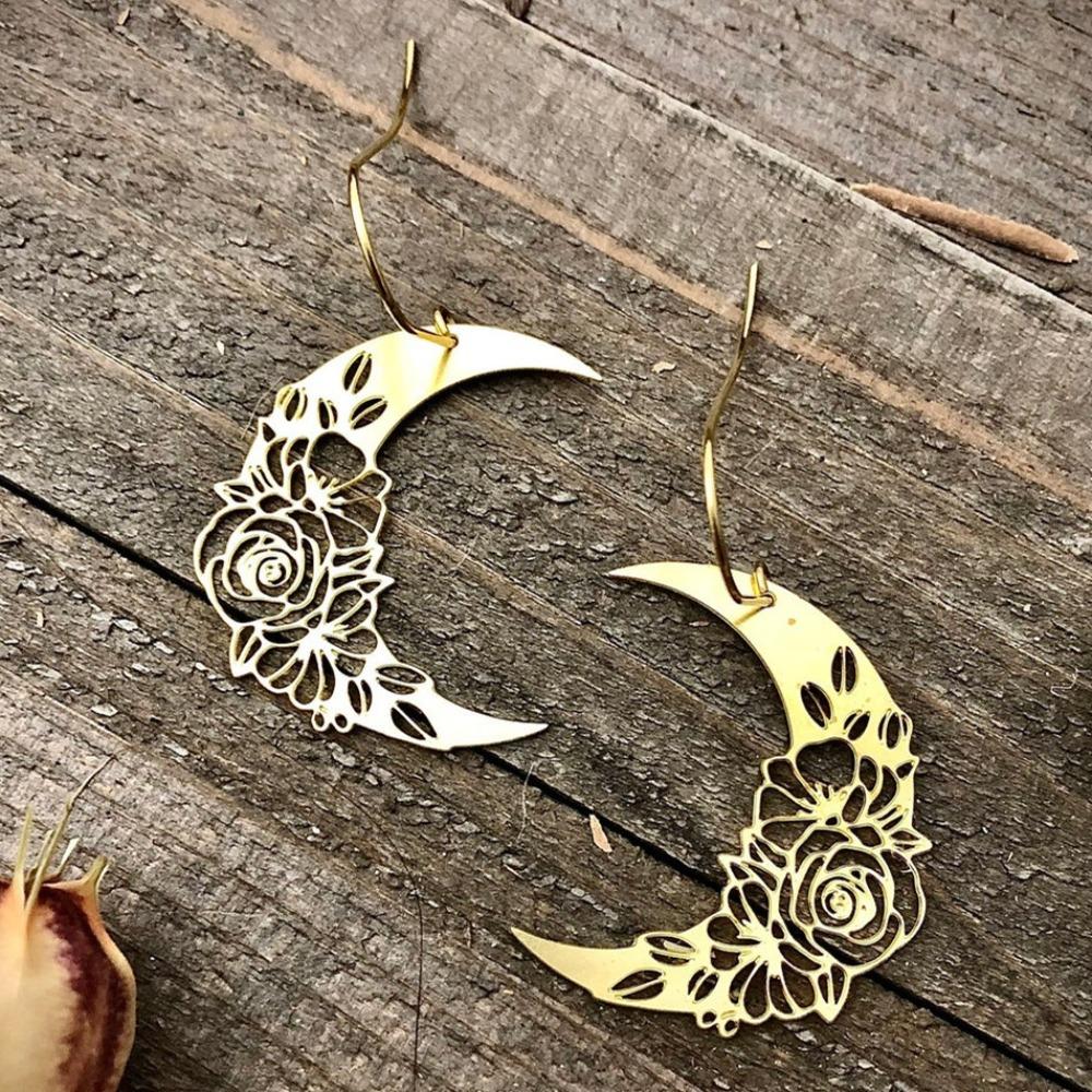 Temperament Goth Gold Color Hollowed-out Rose Flower-patterned Crescent Moon Dangle Earrings for Women Retro Charm Jewelry Gifts