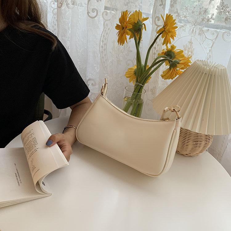 Retro Torebka na Łańcuszku Bagietka Pod Pachę - Damska Wszechstronna, Modna Torebka Crossbody i na Ramię