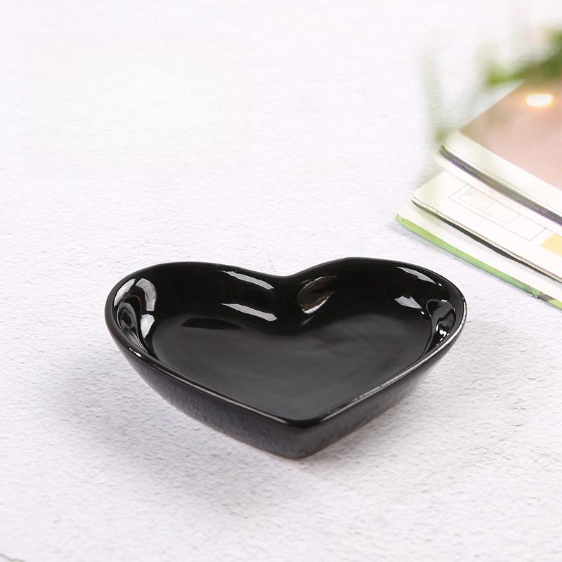 Heart Shaped Ceramic Seasoning Dish Mini Sauce Plate for Pickle Snack Dipping Home Kitchen Restaurant