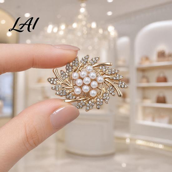 Solid Metal Brooch Flower Branch Brooch Retro Leaf Design Lapel Pin with Faux Secure Clasp Pearls Electroplating Anti-Oxidation Badge for
