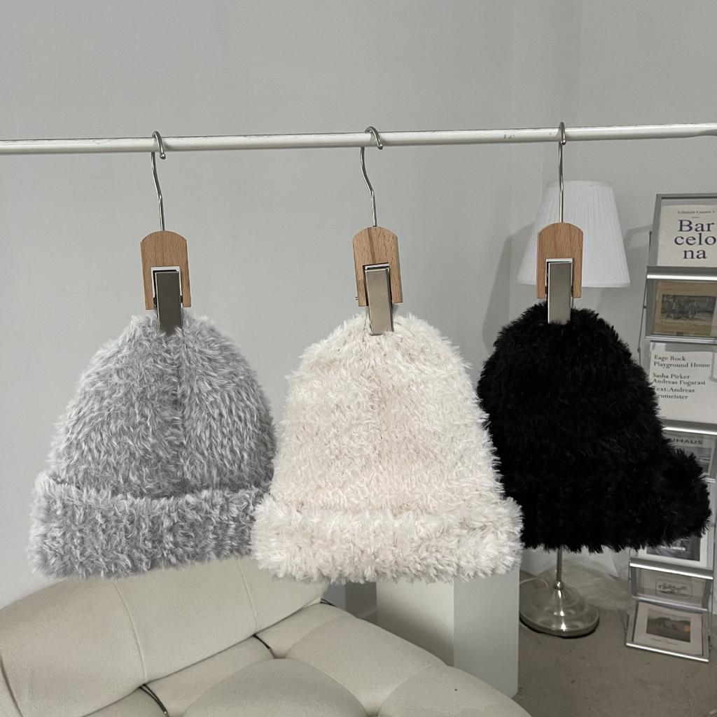 Korean White Plush Knitted Hat for Women In Autumn and Winter Fashionable Warm Imitation Fur Ear Protecting Hat