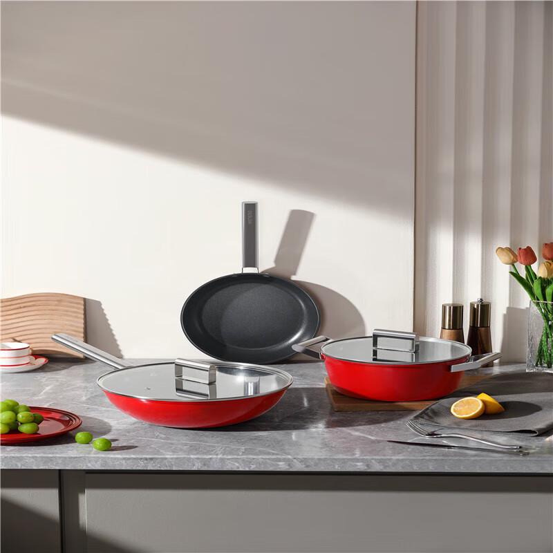 DESLON Simple Fine Iron Non-stick Cookware Set