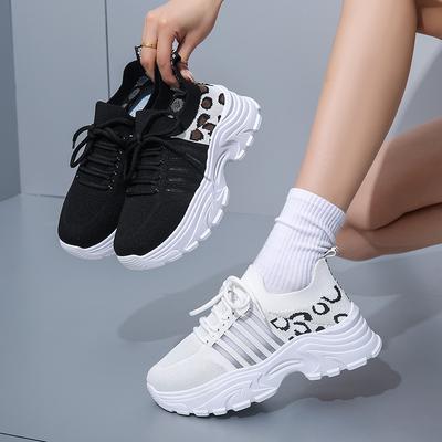 Casual Platform Chunky Sneakers for Women Breathable Mesh Walking Shoes Non-Slip Running Shoes Lace-Up Tennis Shoes Women's Lightweight Workout Shoes
