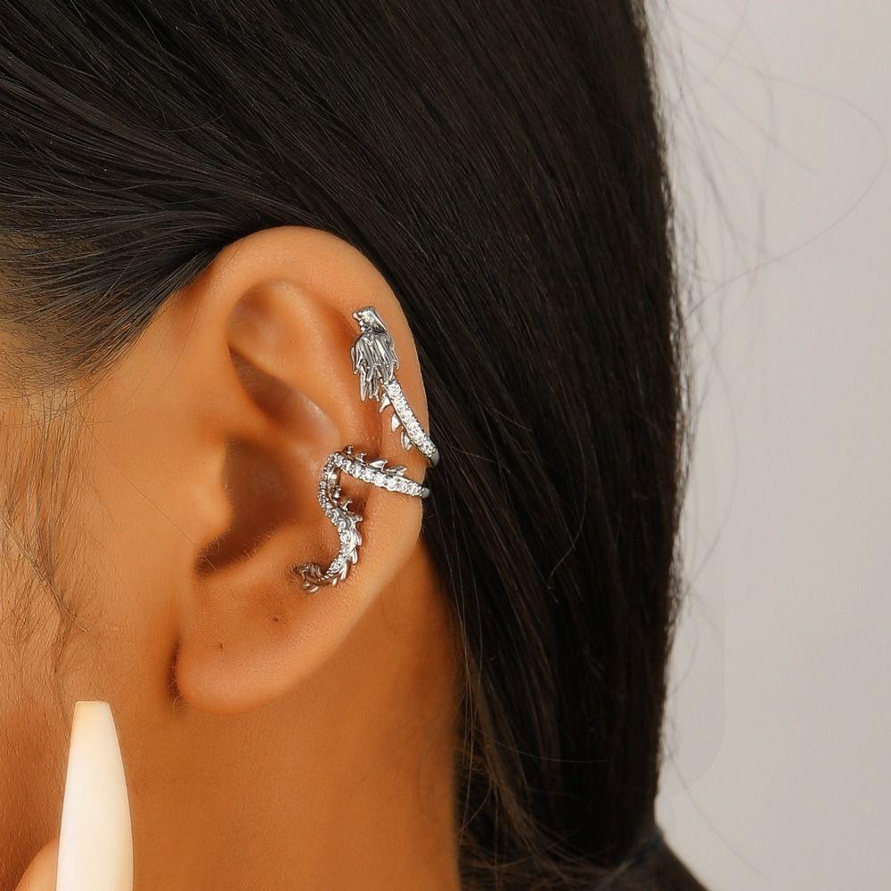 Vintage Style Dragon Earrings Unique Design High-grade Metal Animal Shaped Ear Studs Punk Chinese Zodiac Earrings Friends Gift