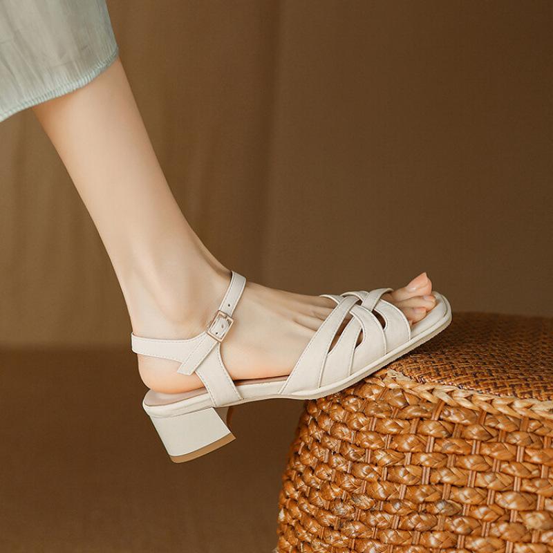 Sommer Damen Sandalen mit breiten Riemen lässige Damen Sandalen mit hohen Absätzen einfarbig Gummi weiche Sohle neu große Größe Schnalle Damenschuhe