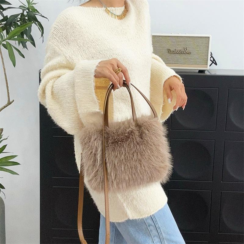 Luxury Faux Fur Ladies Square Shoulder Bags Winter Fluffy Female Crossbody Bag Soft Furry Plush Women's Small Handbags Purse