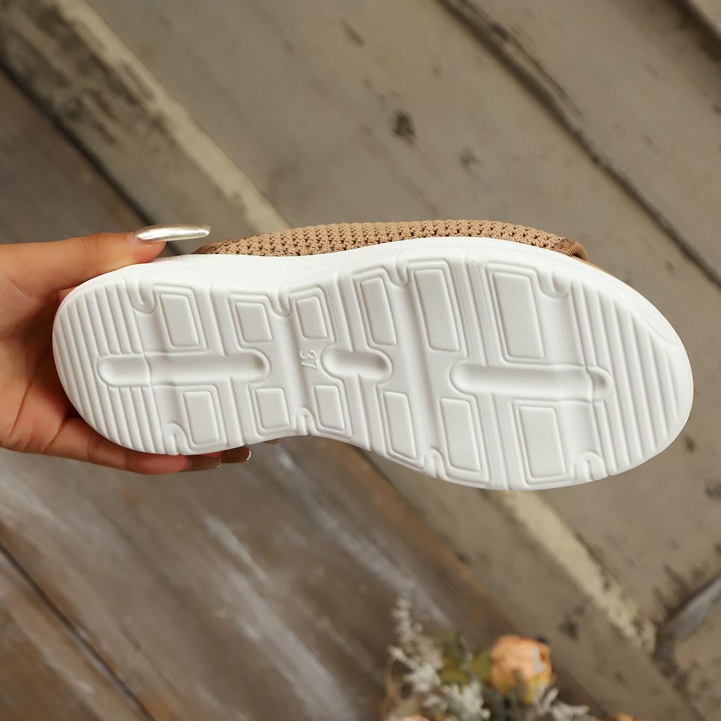 Large Flat Casual Slippers for Women's Fashion, Versatile and Lightweight Mesh Beach Sandals, Suitable for Outdoor Activities