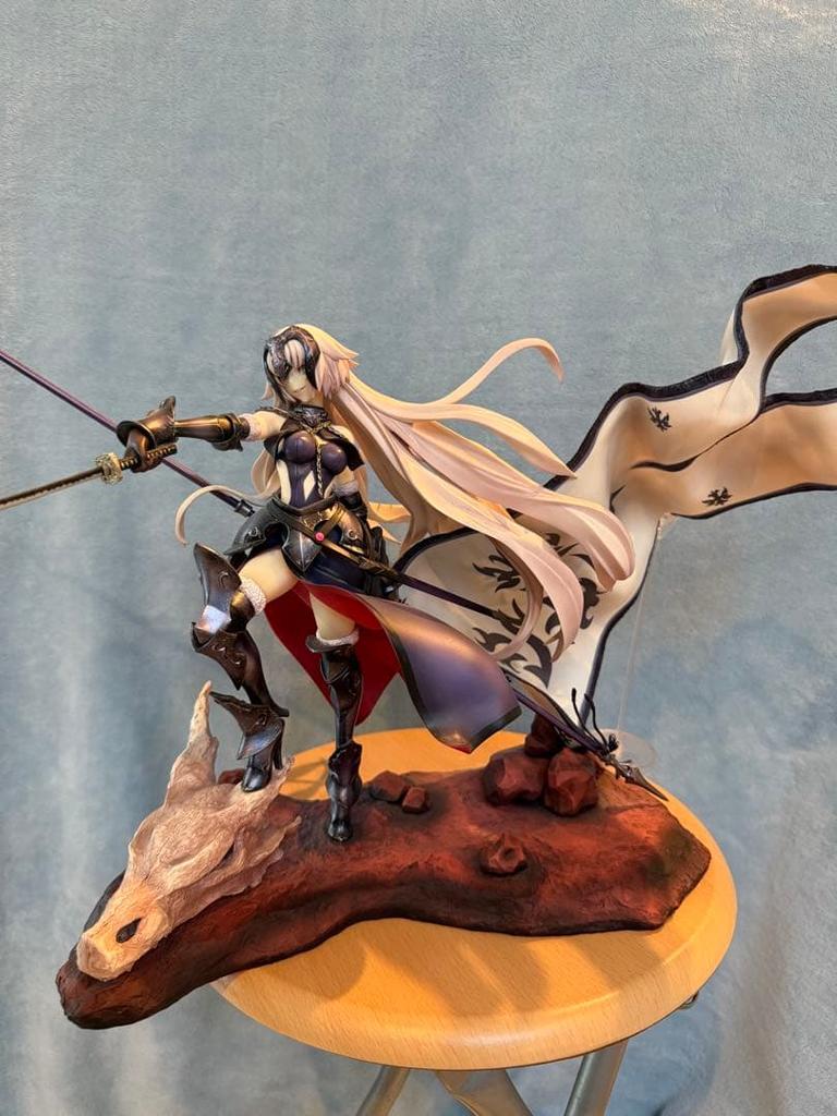 [USED] Avenger/Jeanne d'Arc [Alter] The Dragon Witch Clad in Dark Flames Figure
