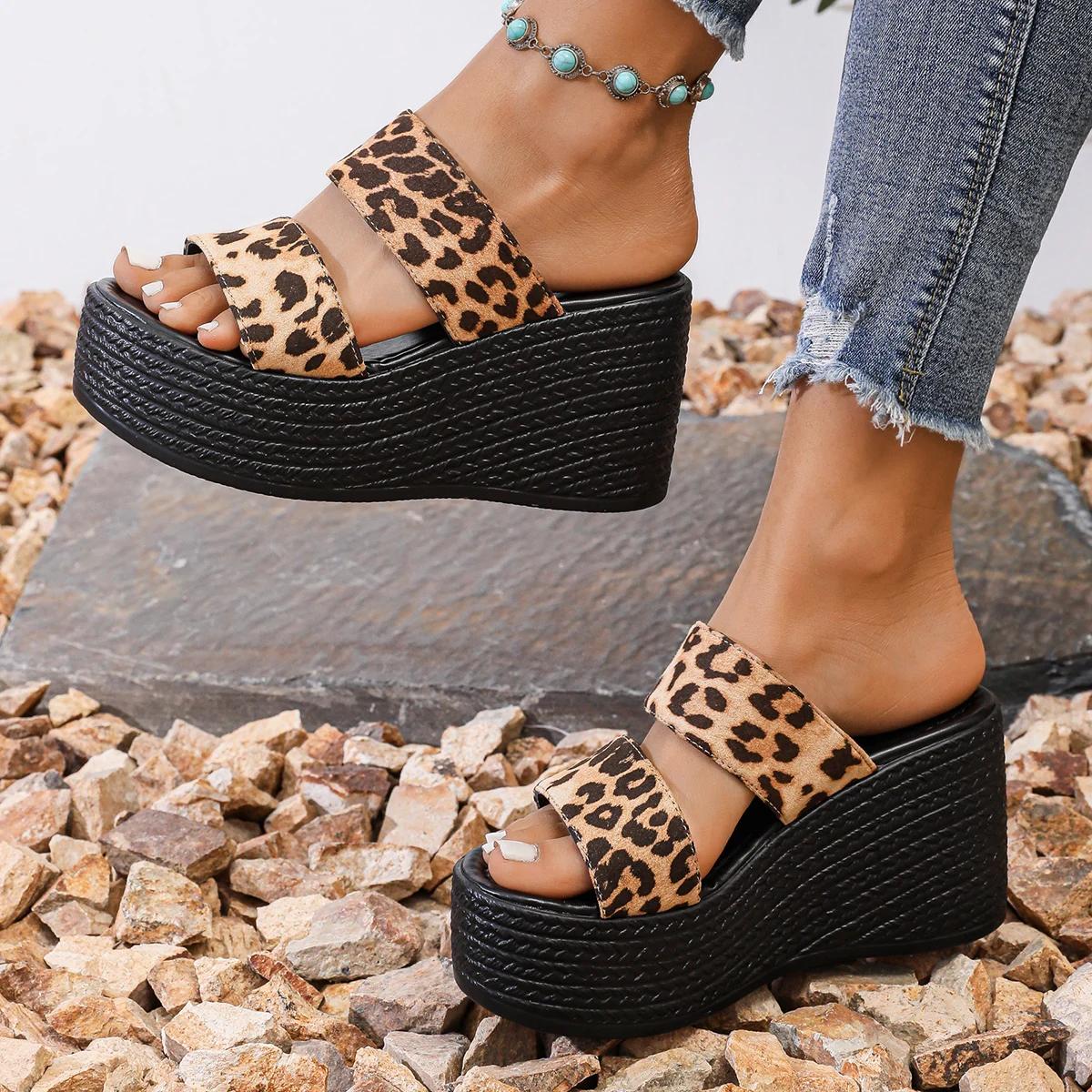 

Модные женские леопардовые тапочки Летние танкетки Каблуки Пляжные тапочки Женская мода Повседневные сандалии на платформе Шлепанцы Женские Zapatos De Mujer 36 цветной печати леопарда