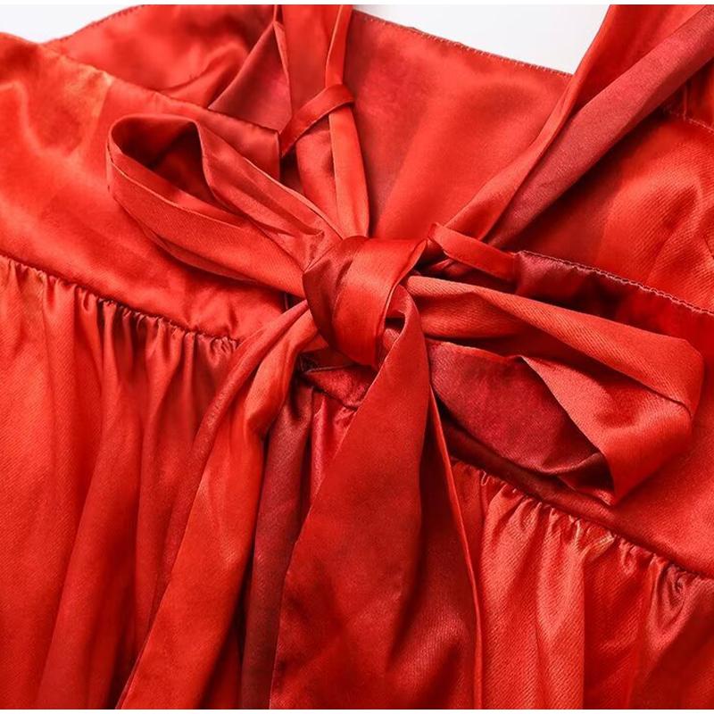 Женское платье-слинг с принтом и бантом — фото 12